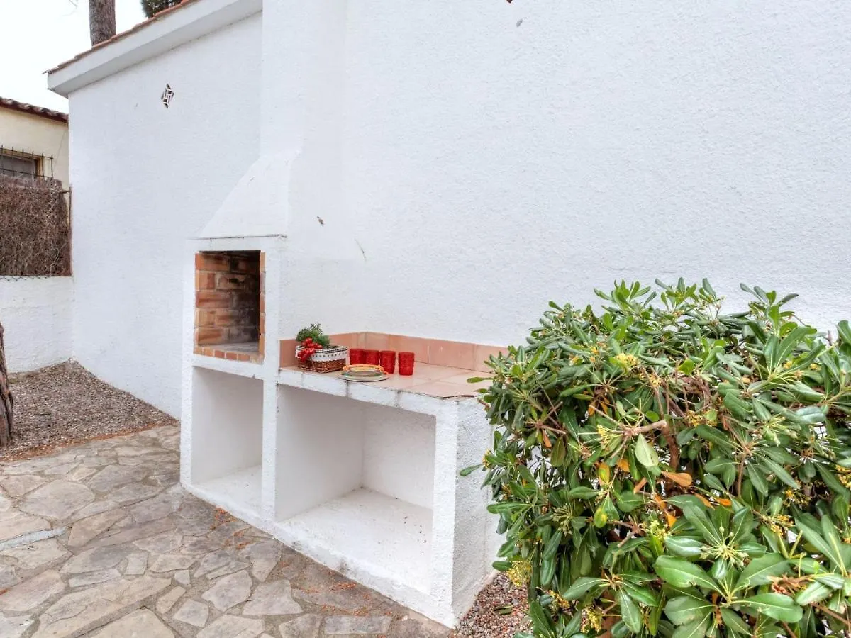 Holiday Home La Llevantina L'Escala 0*,
